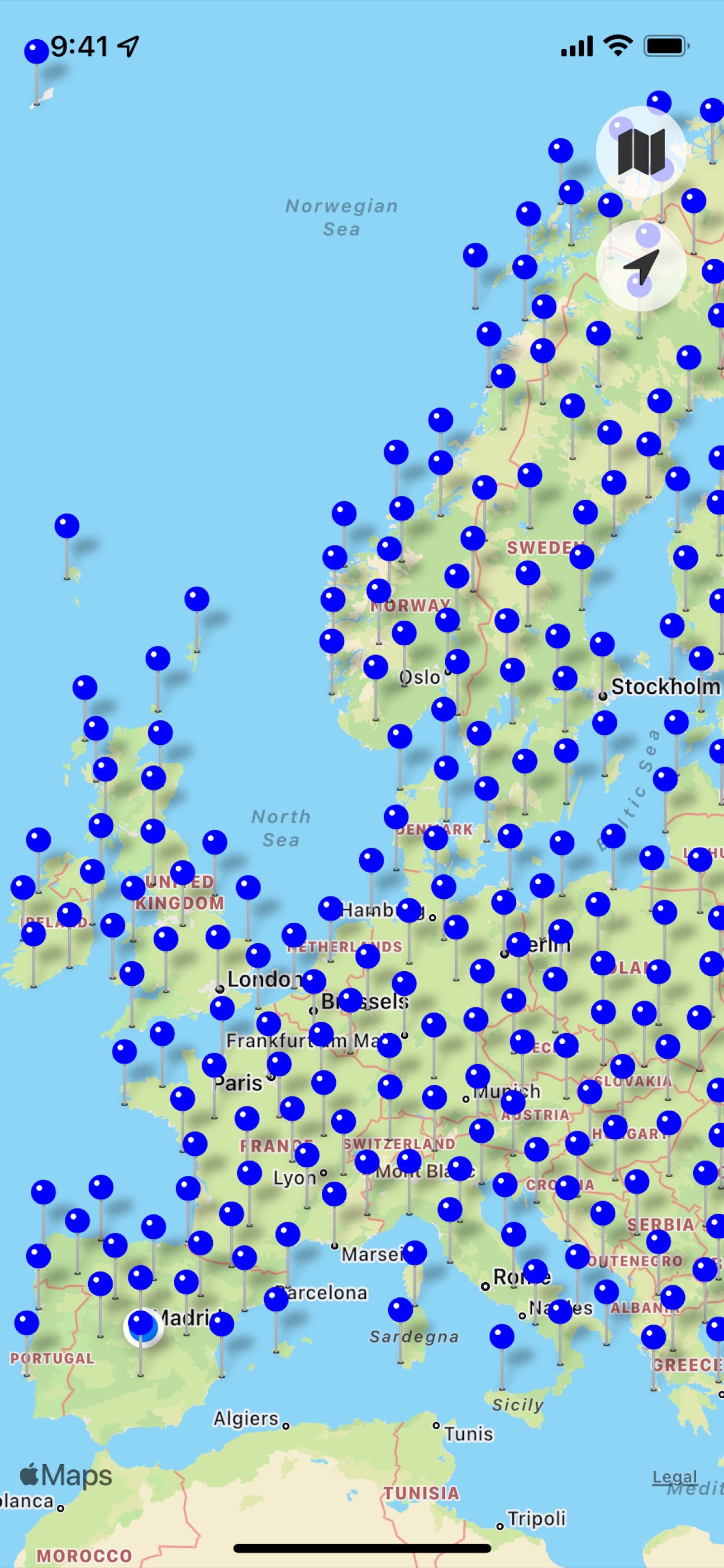 Overview Webcams app with interactive map showing webcam locations